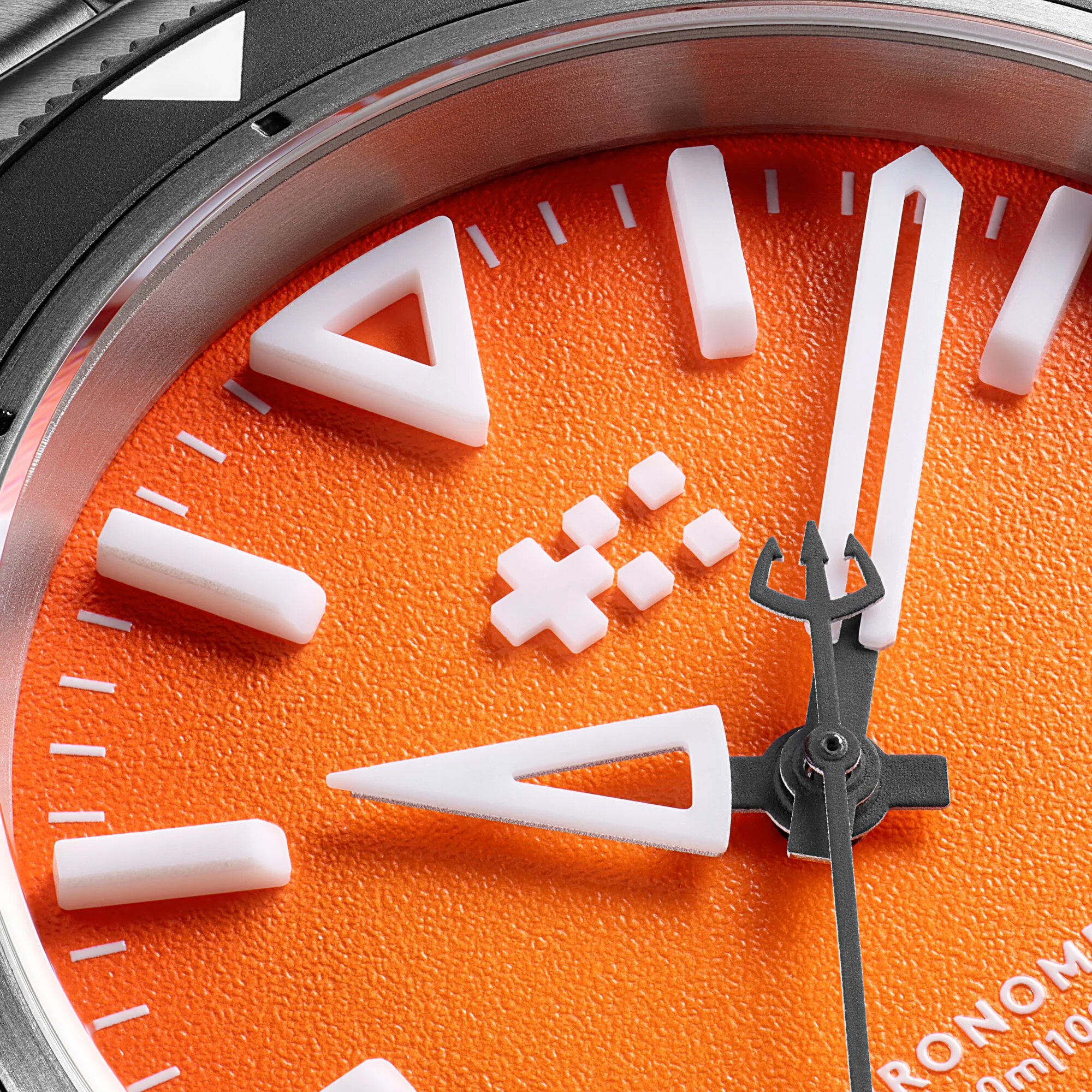 Christopher Ward C60 Trident Lumière - Orange - Bader bracelet - Image 3