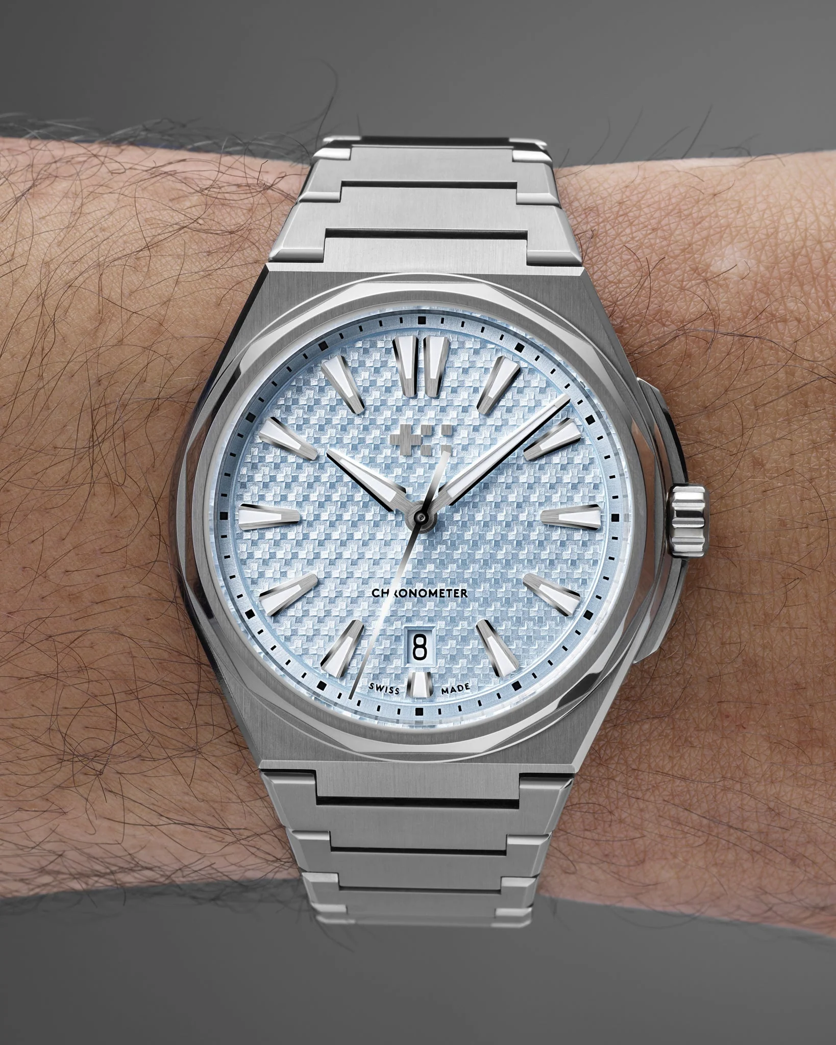 Christopher Ward The Twelve Titanium - Glacier Blue -  Non-Fumé 40mm - Image 9