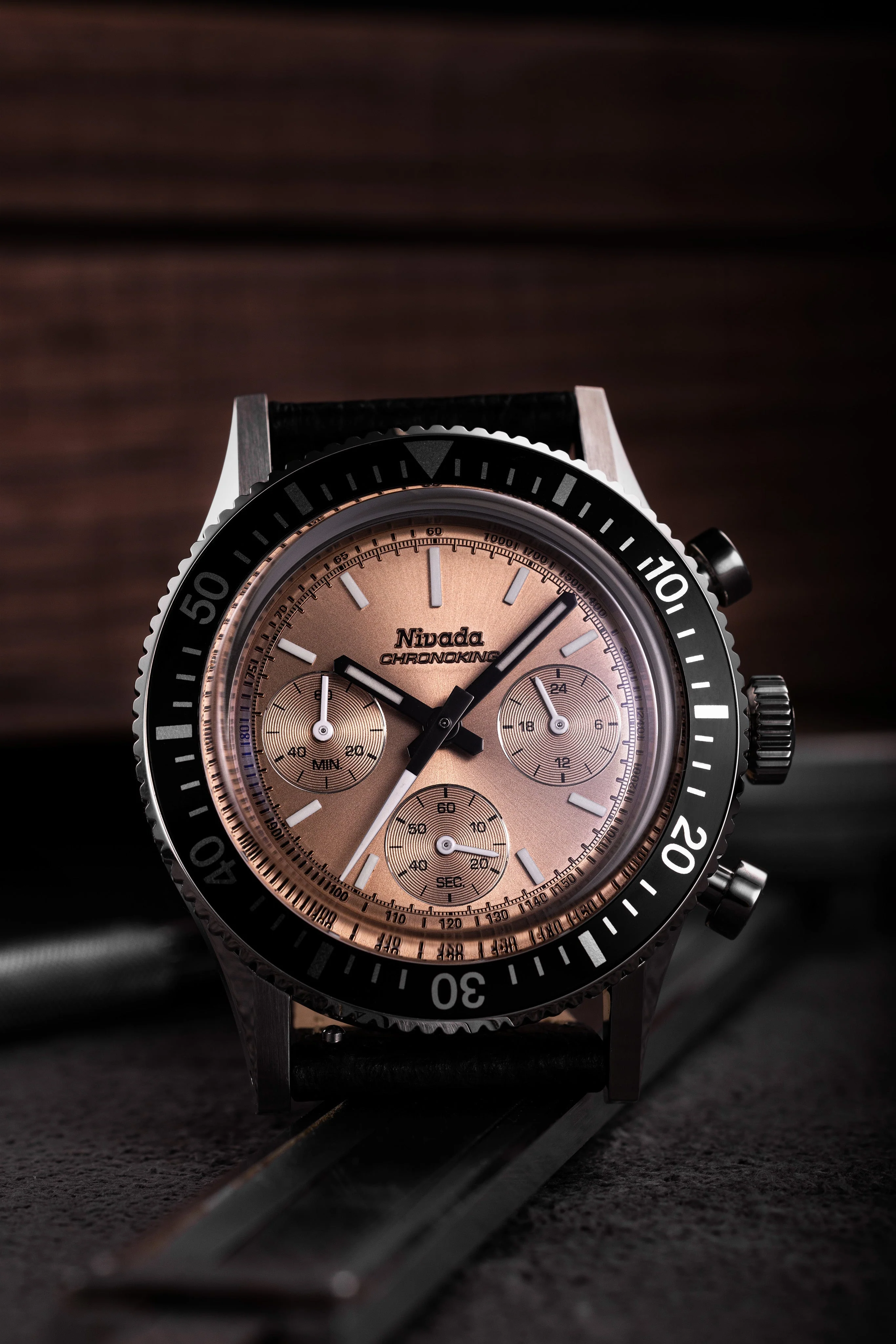 Nivada Grenchen Chronoking Mecaquartz Salmon - Image 5
