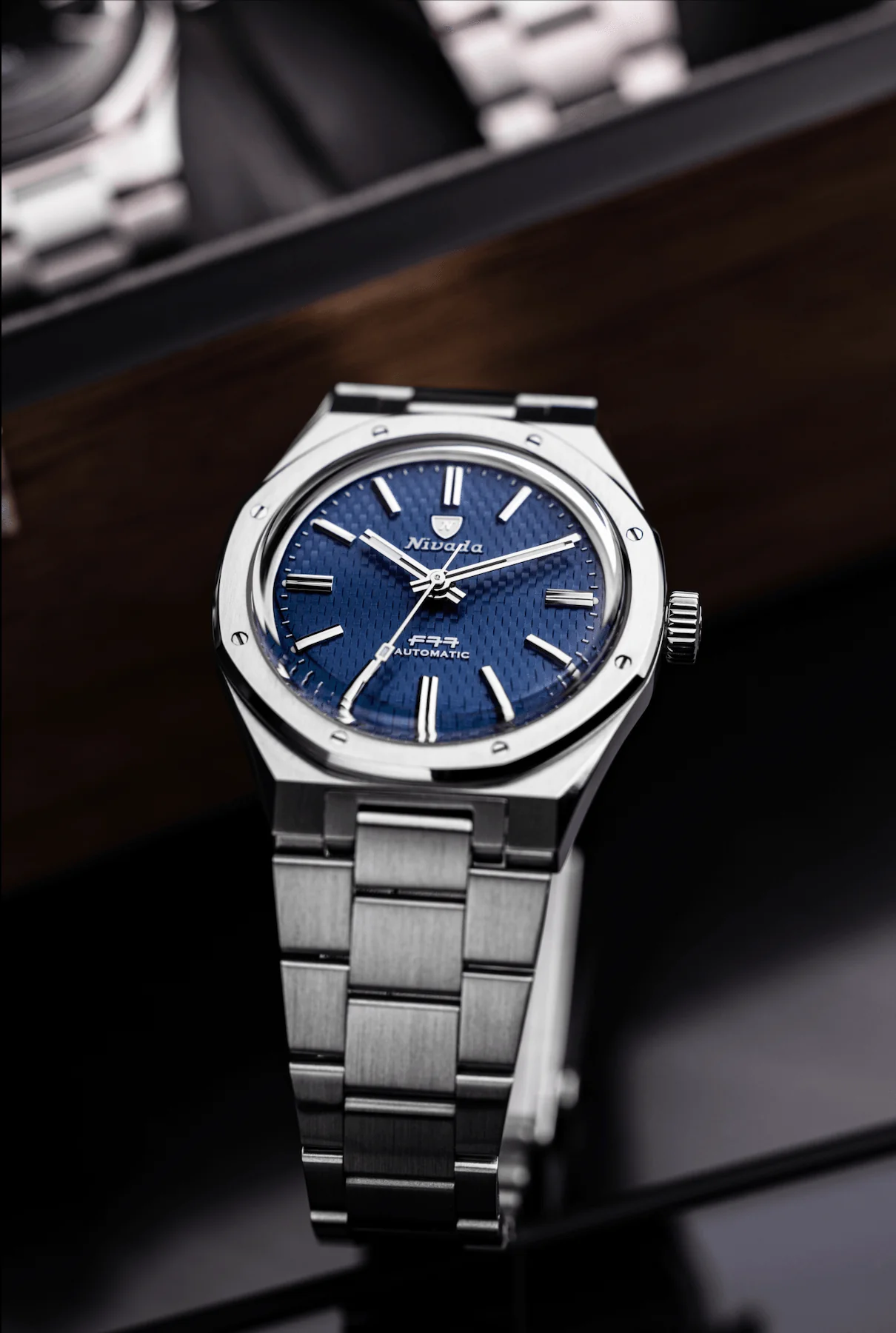 Nivada Grenchen F77 Blue No Date - Image 3