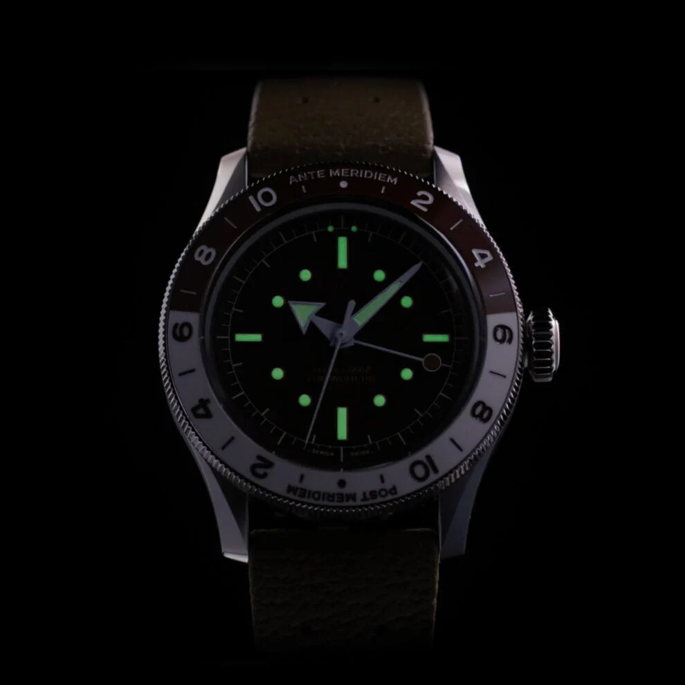 Serica 8315 Travel Chronometer Desert Red - Image 3
