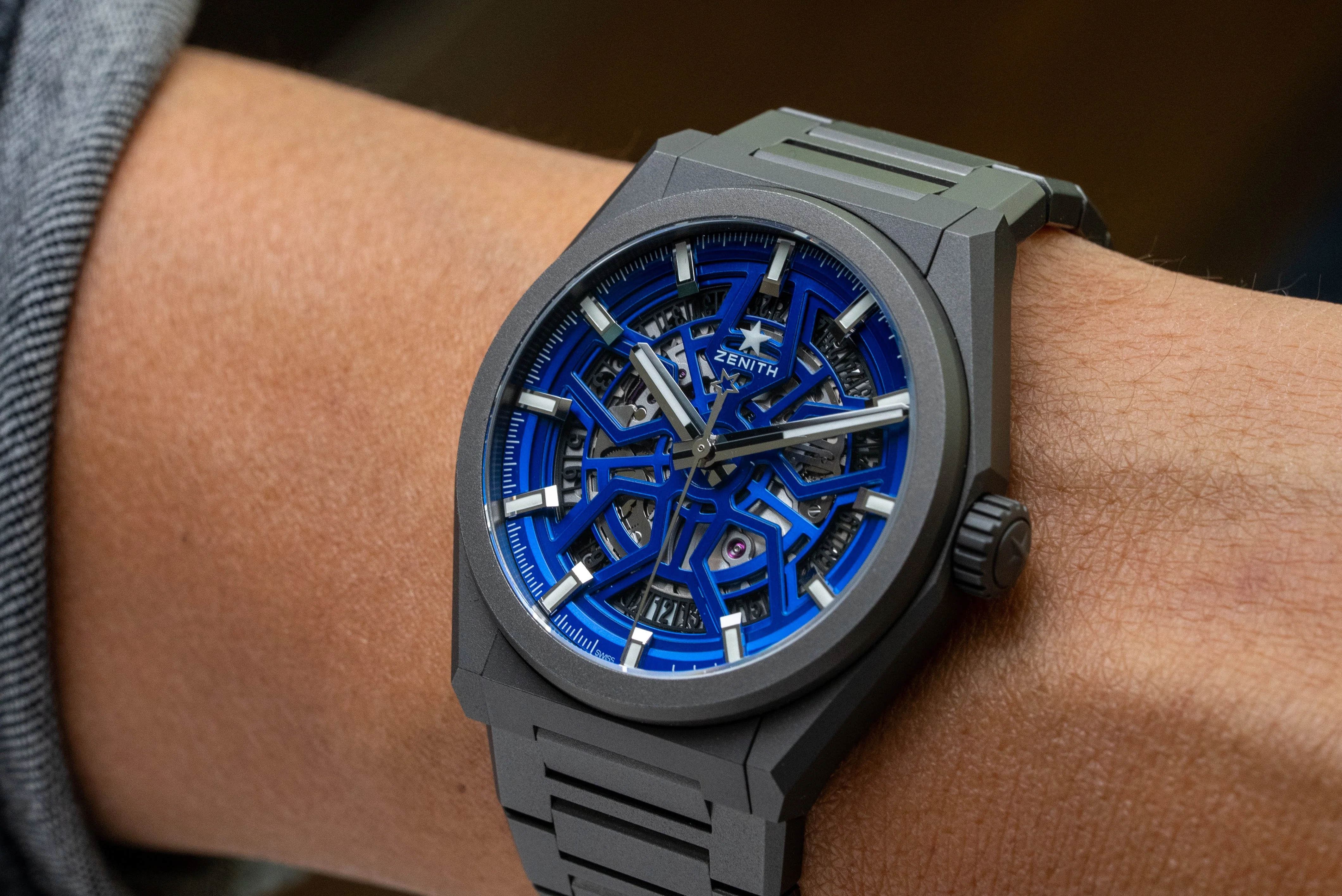Zenith Defy Classic Skeleton "Night Surfer" Time+Tide Edition - Image 4